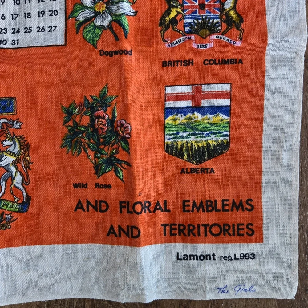 1975 Canada Calendar Tea Towel Linen Lamont N. Ireland‎ Provincial Crests NOS